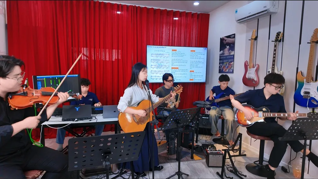 Workshop chuyên đề — mở rộng kiến thức và định hướng nghề nghiệp