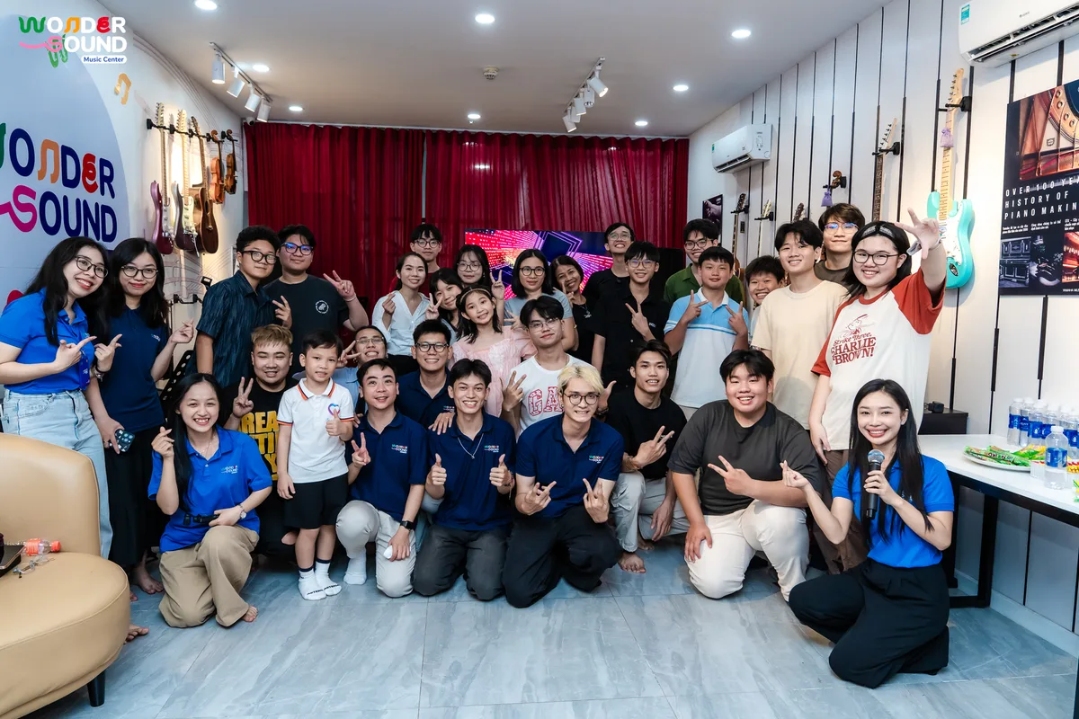 Câu lạc bộ âm nhạc — không gian jam cùng nhau lúc rảnh rỗi